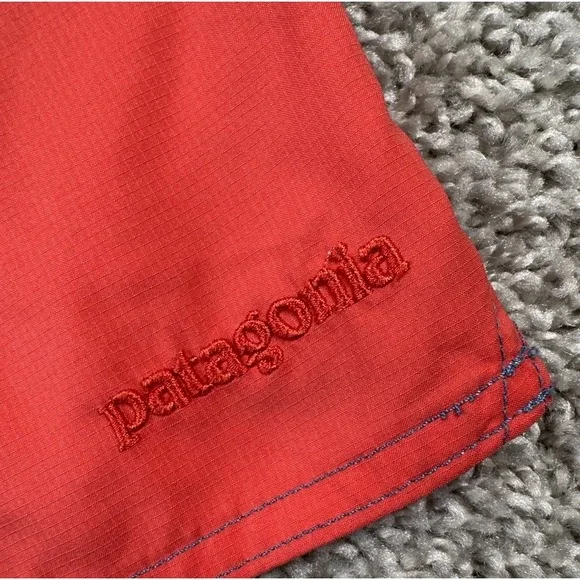 Patagonia Men's Board Shorts Unlined Swimwear Floral Colorblock Size 28 Inseam 9 - Picture 2 of 6